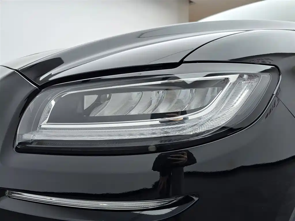 Lincoln Nautilus 2021 2.0T