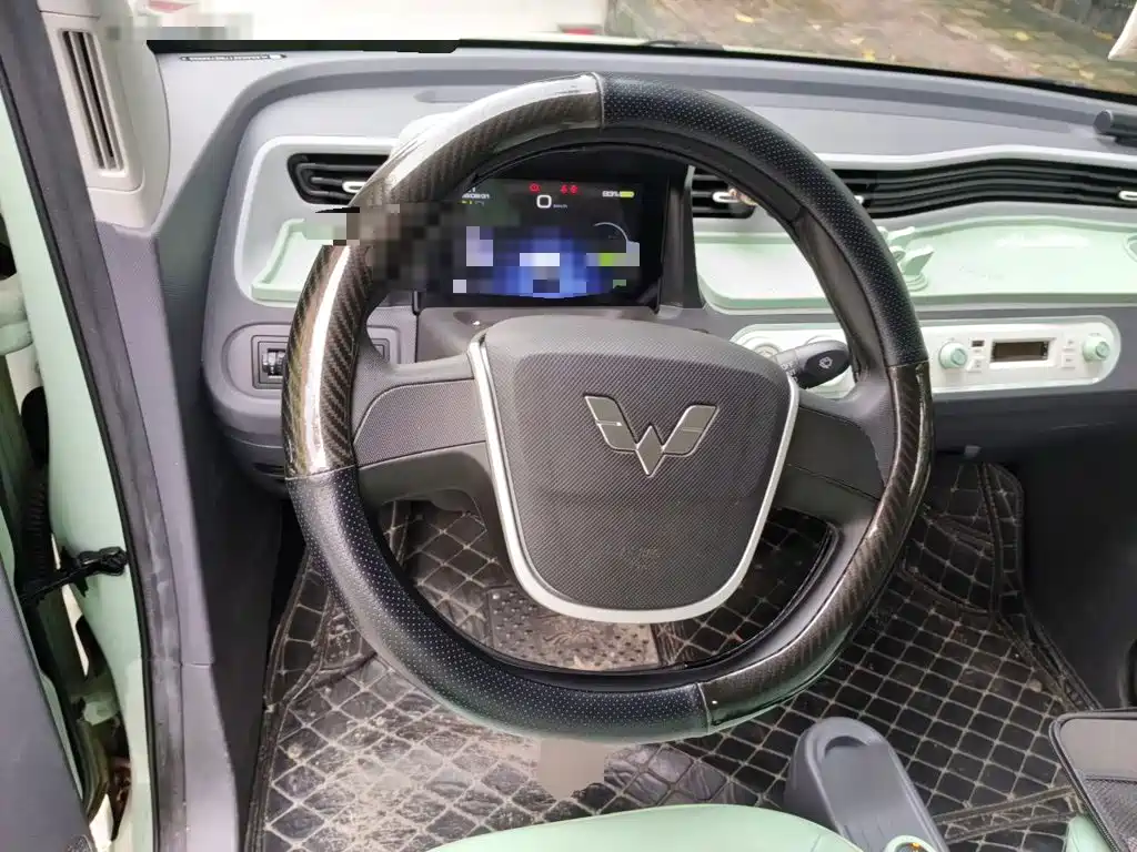 Wuling MINIEV — миниатюра 11