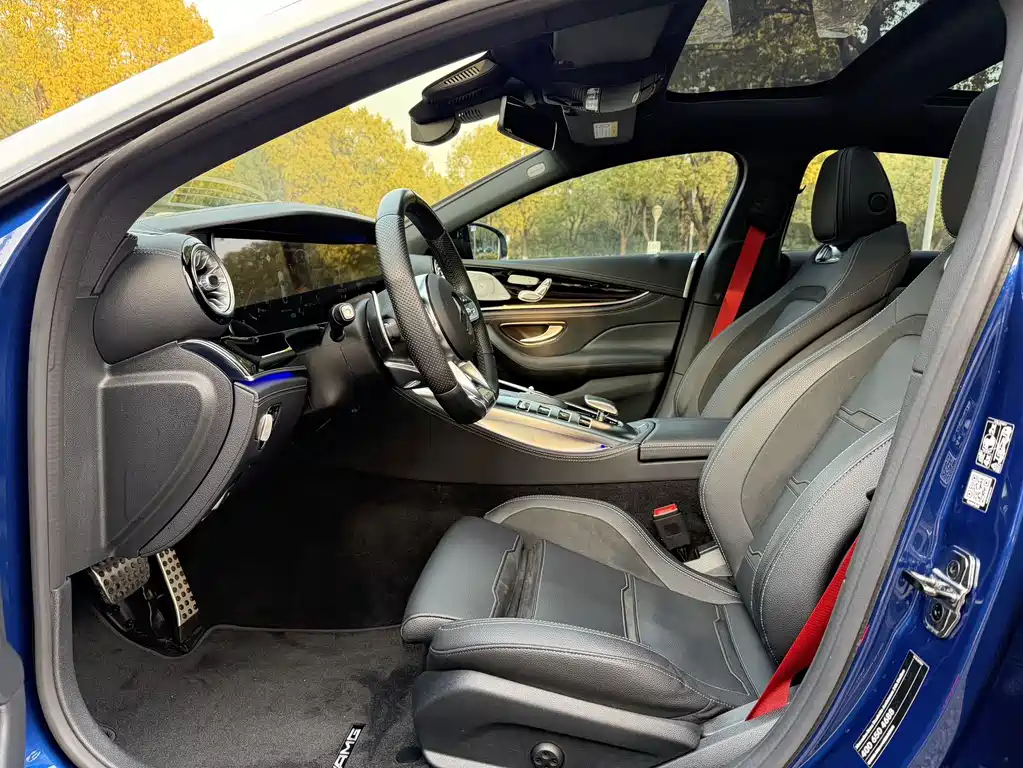 MERCEDES-BENZ AMG GT