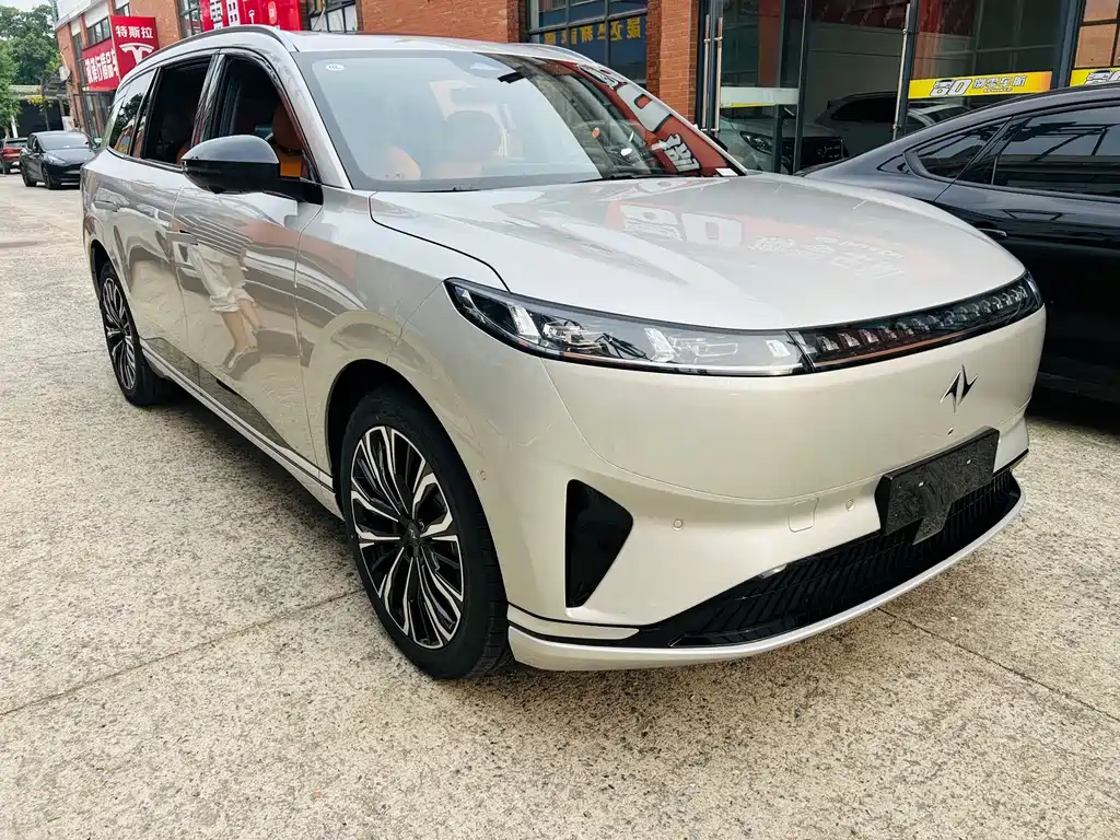 Dongfeng eπ008 2026 мест