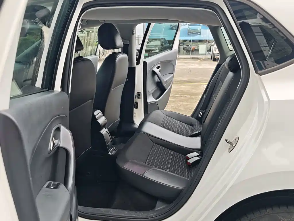 Volkswagen Polo — миниатюра 15