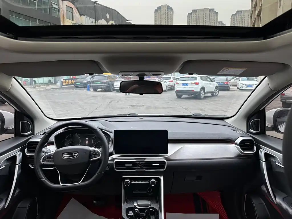 Geely Binyue — миниатюра 11
