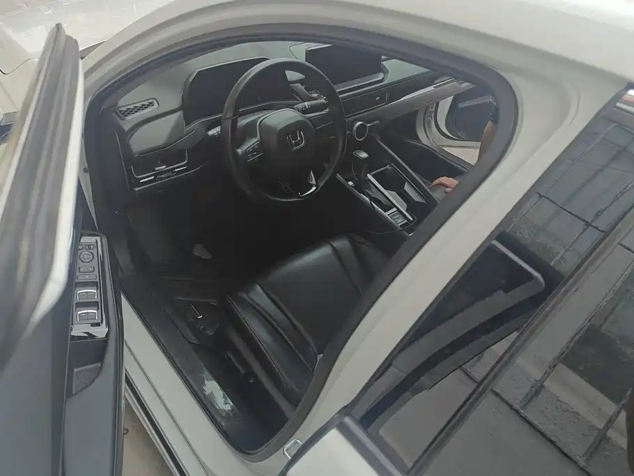 Honda Inspire — миниатюра 9