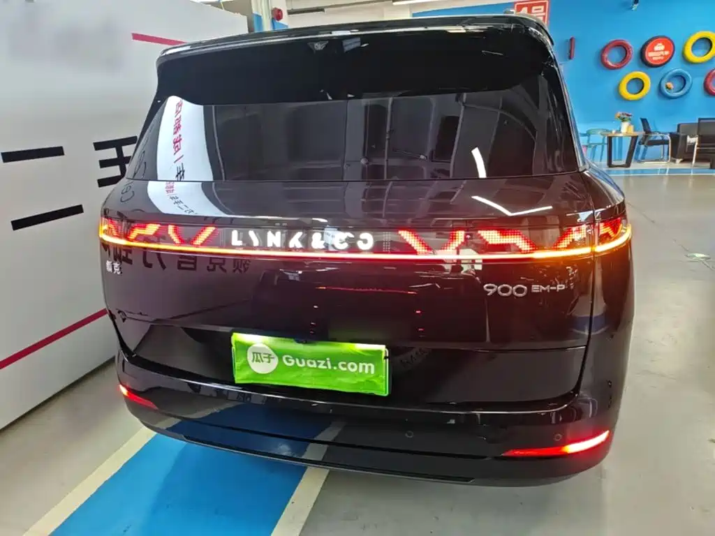 Lynk & Co 900 2025 2.0T Ultra 6 мест