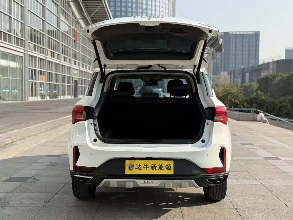 GAC TRUMPCHI GS4 NEW ENERGY