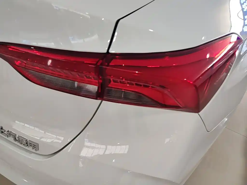 Buick Verano — миниатюра 8