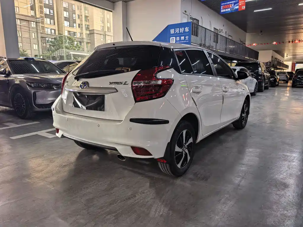 Toyota Yaris L — миниатюра 16