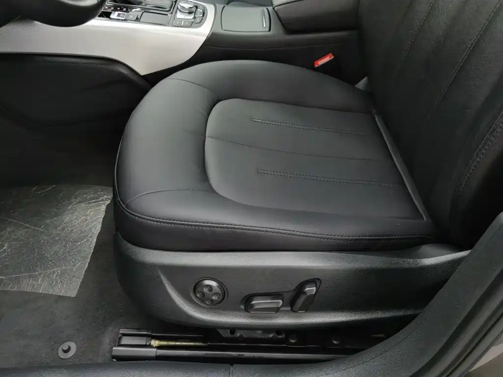 Audi A6L — миниатюра 20