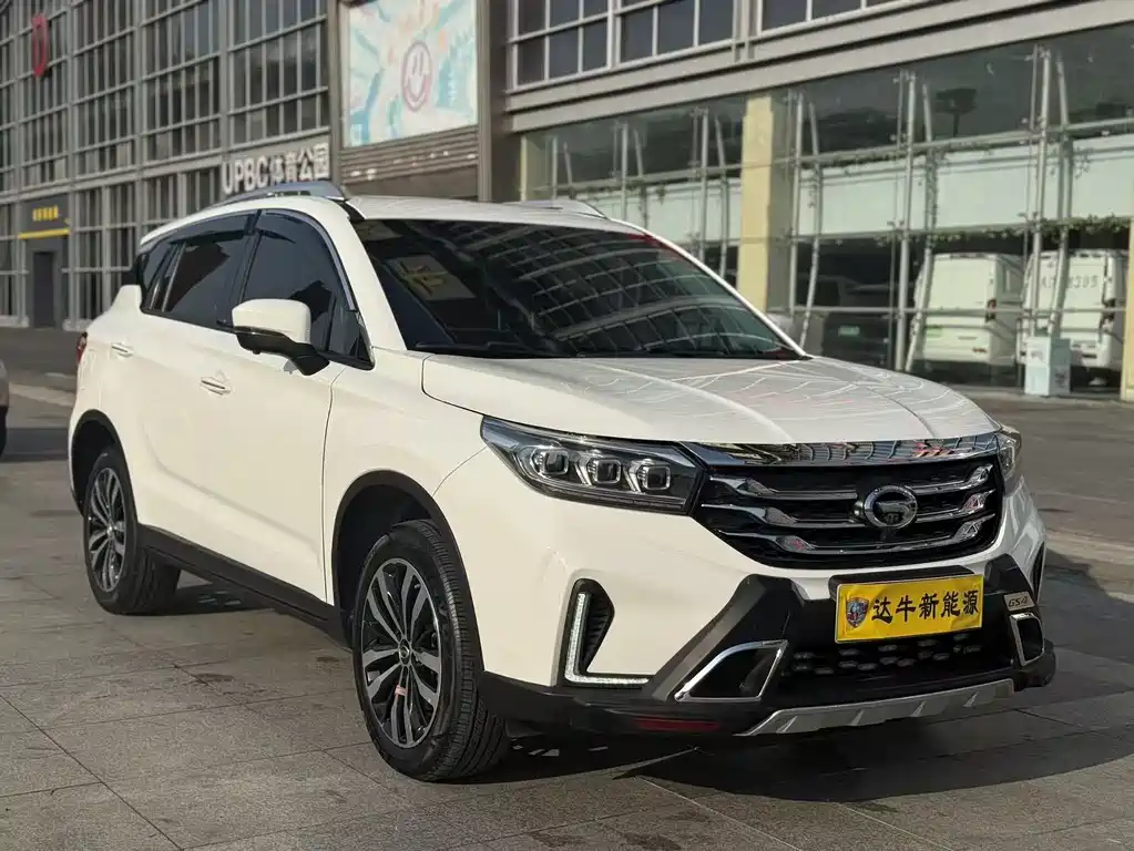 GAC TRUMPCHI GS4 NEW ENERGY