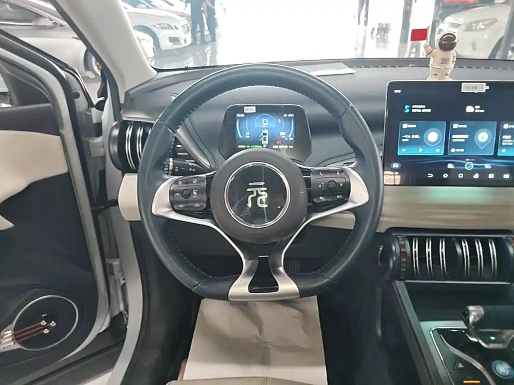 BYD Yuan Plus — миниатюра 11