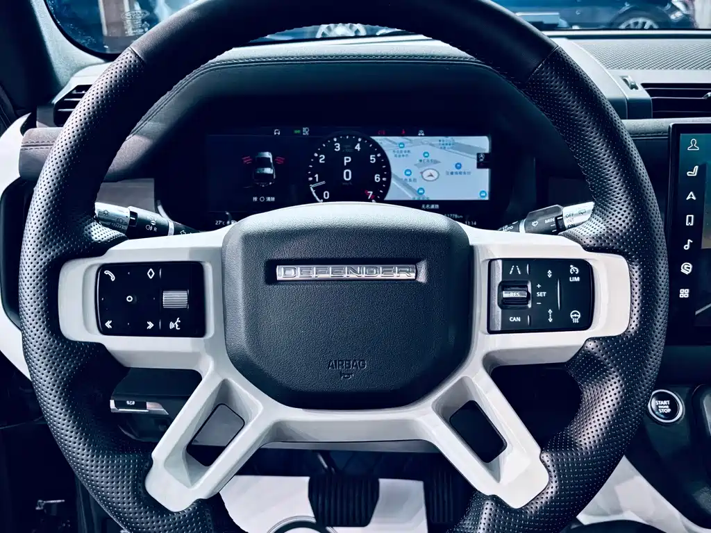 Land Rover Defender — миниатюра 5