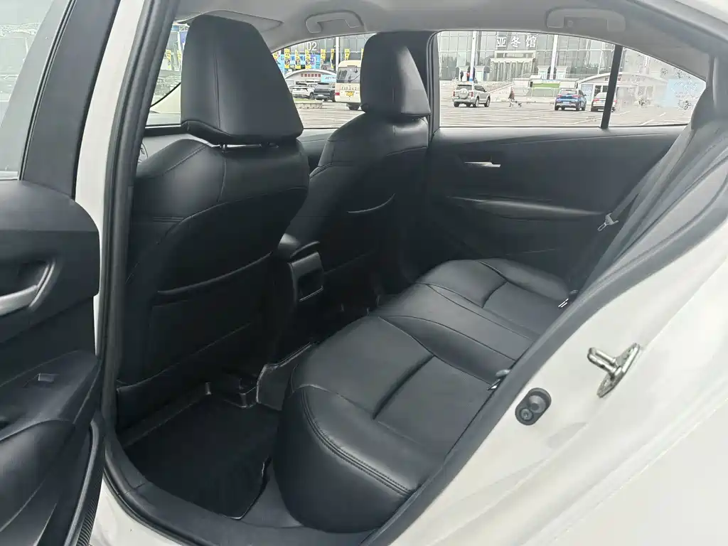 Toyota Corolla — миниатюра 12