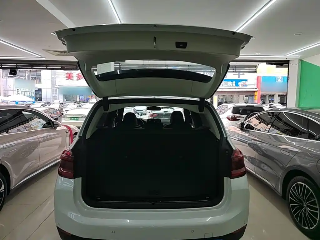 BMW iX3 — миниатюра 19