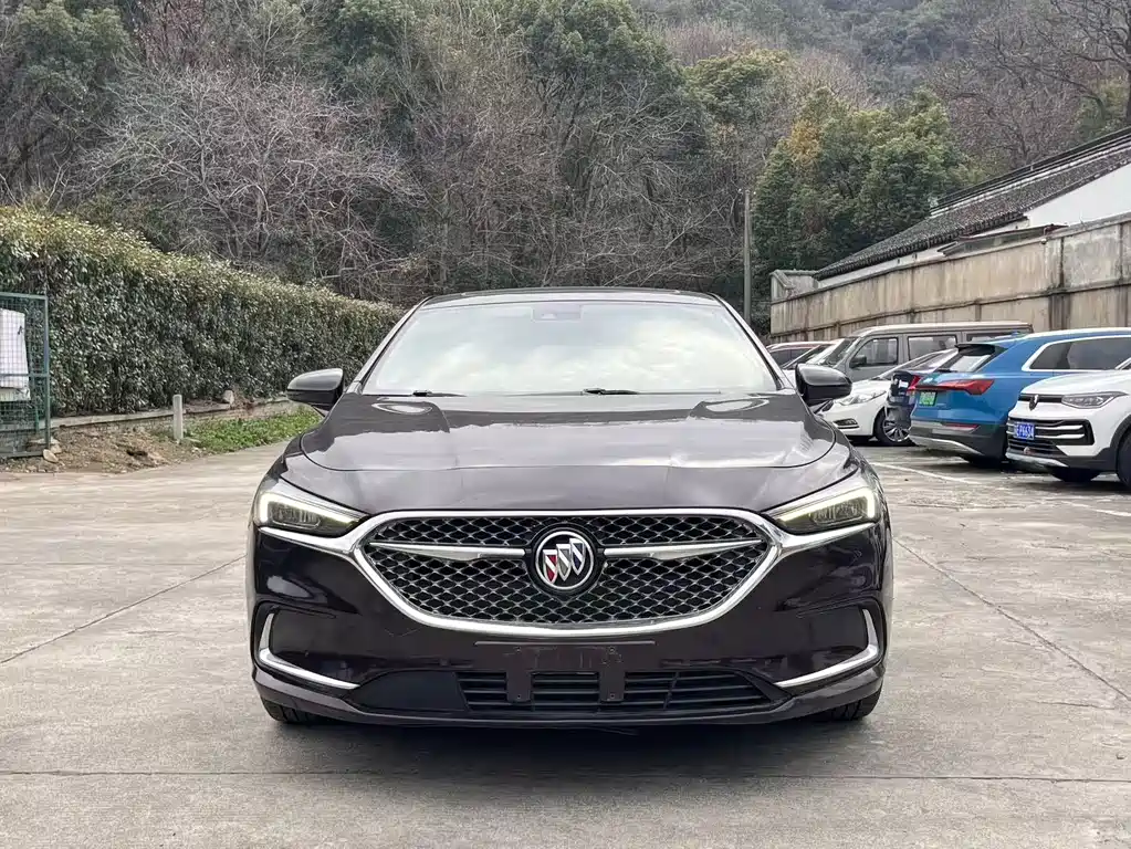 Buick LaCrosse 2021 Avenir
