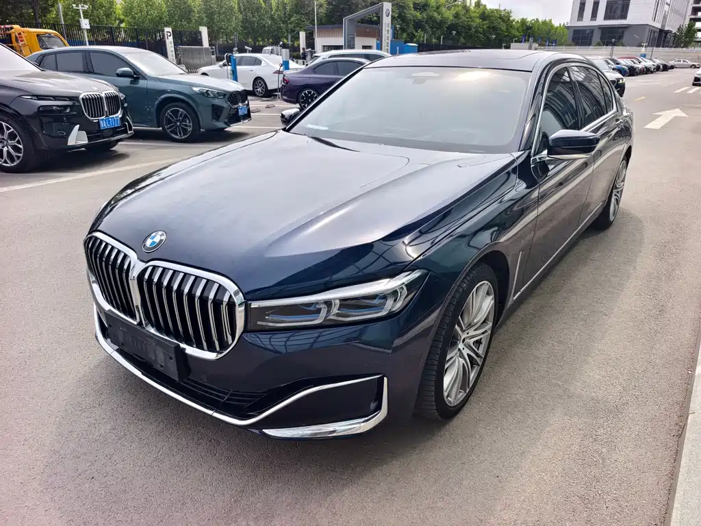BMW 7 Series 2021