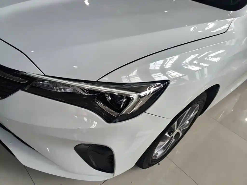 Buick Verano — миниатюра 24