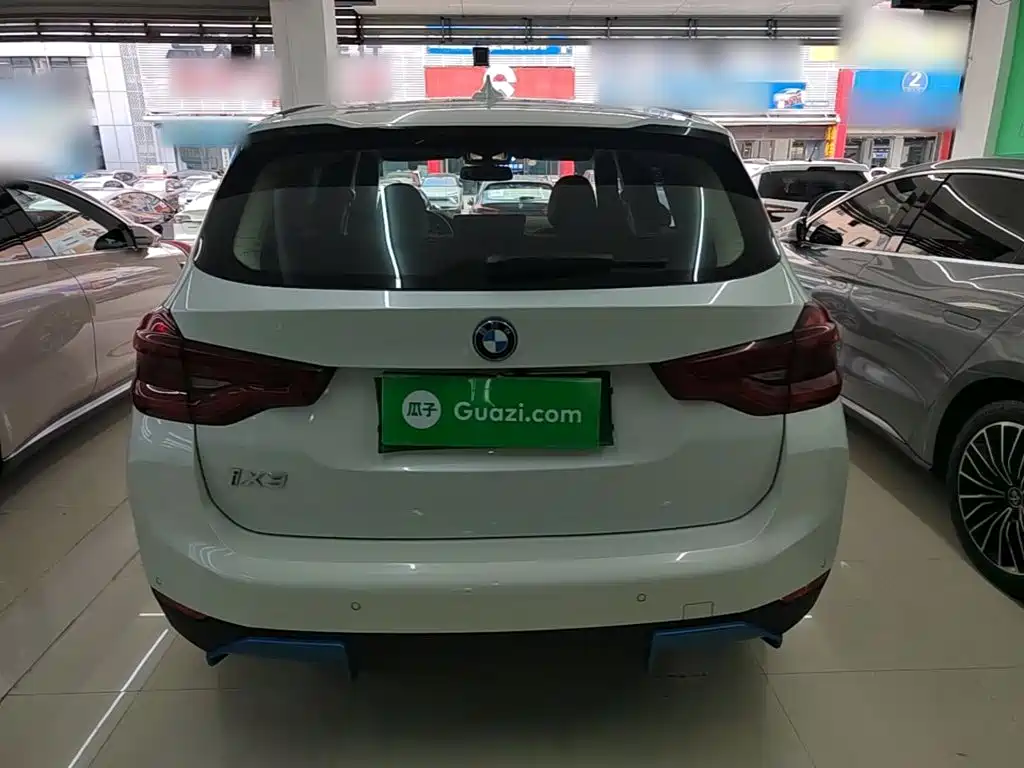 BMW iX3 — миниатюра 6