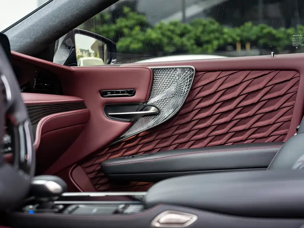 Lexus LS — миниатюра 20