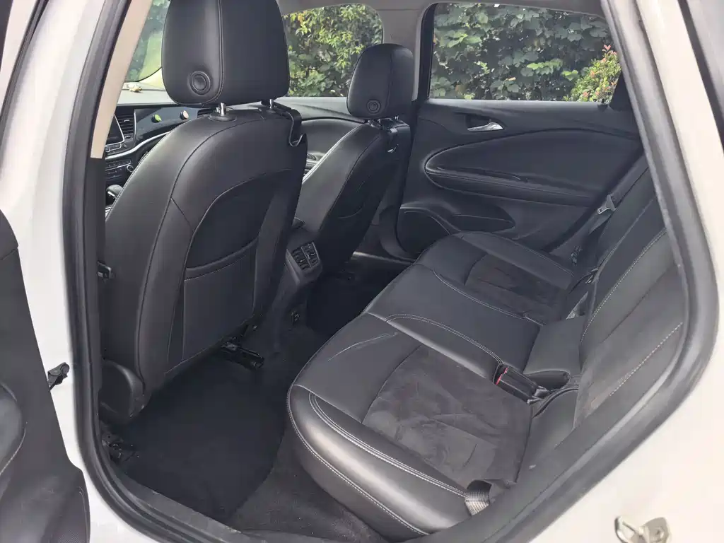 Buick Verano — миниатюра 5