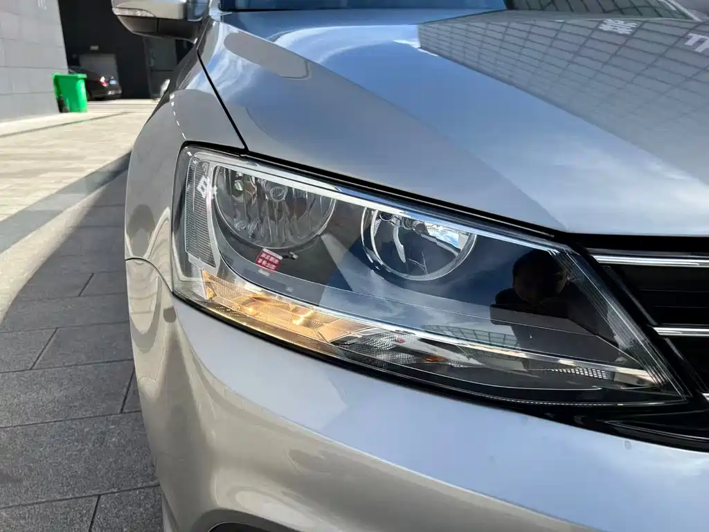 Volkswagen Sagitar — миниатюра 20