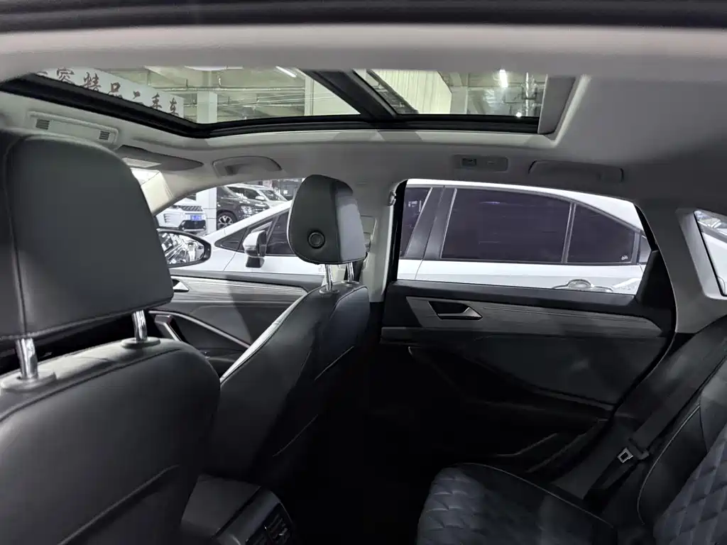 Volkswagen Sagitar — миниатюра 11