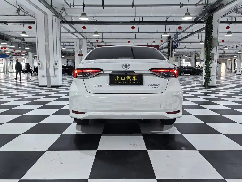 Toyota Corolla — миниатюра 5