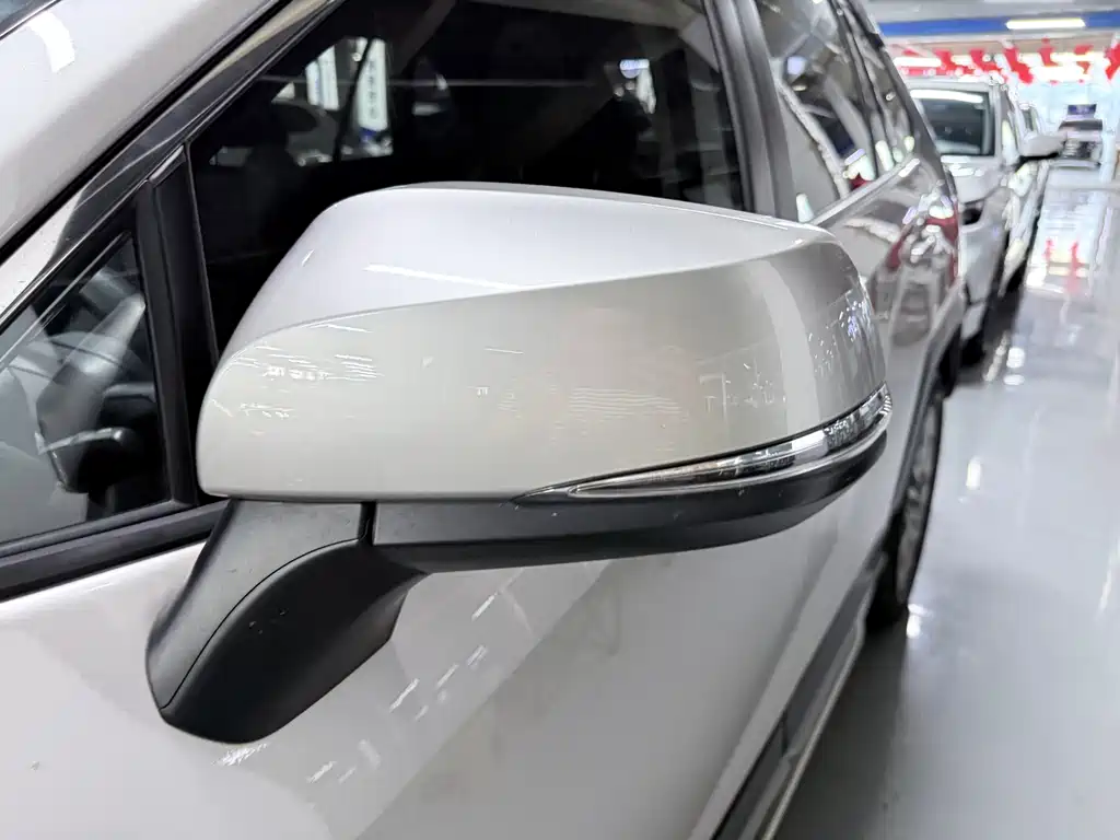 Toyota Wildlander — миниатюра 6