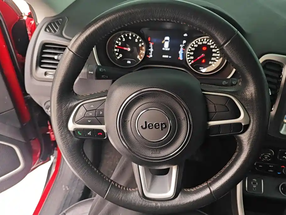 Jeep Compass — миниатюра 15