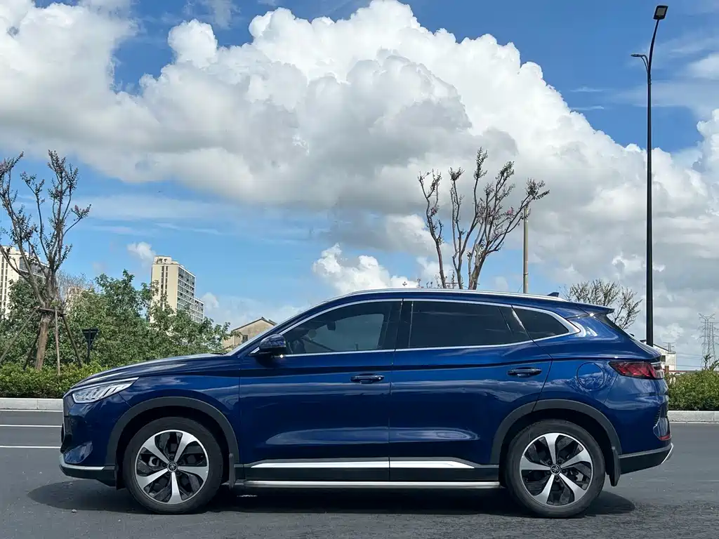 BYD PLUS New Energy — миниатюра 4