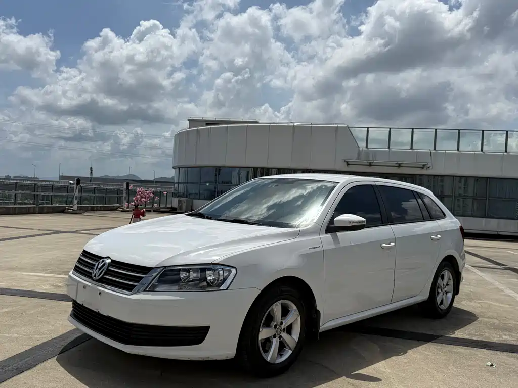 Volkswagen Gran Lavida 2014
