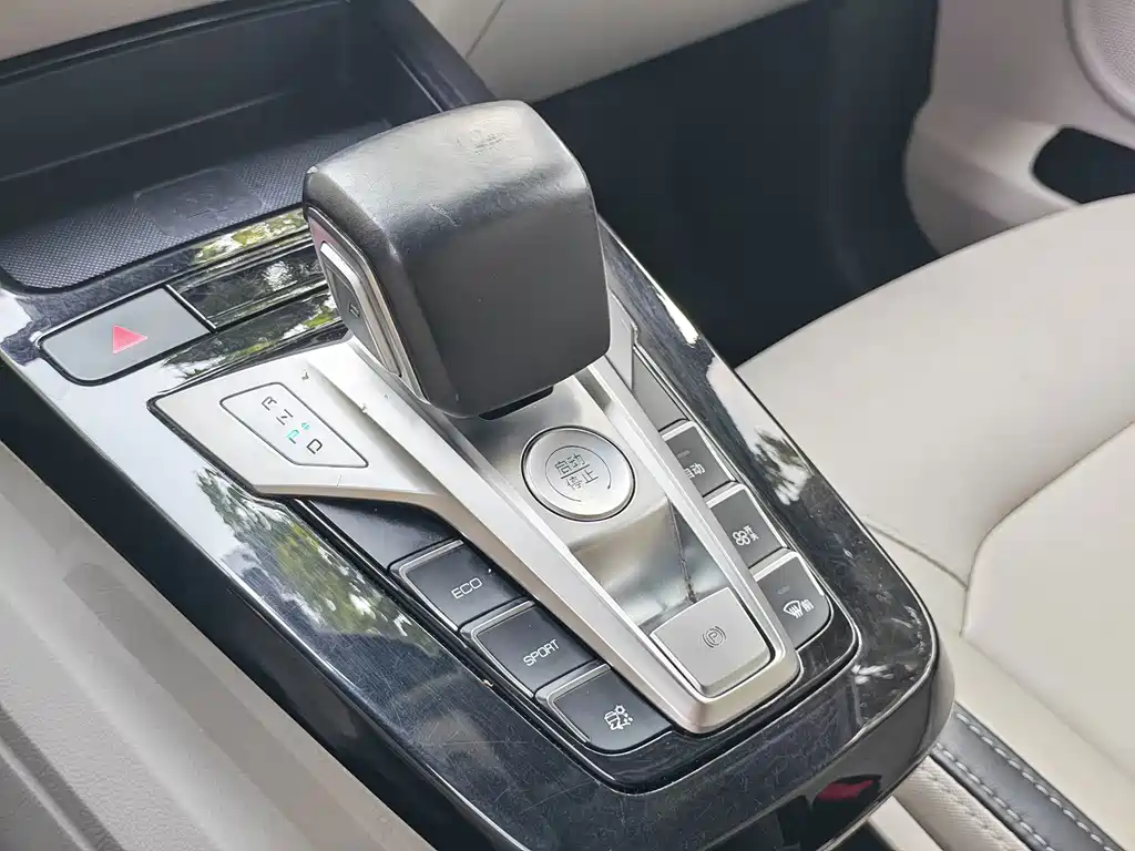 BYD Yuan Pro — миниатюра 17