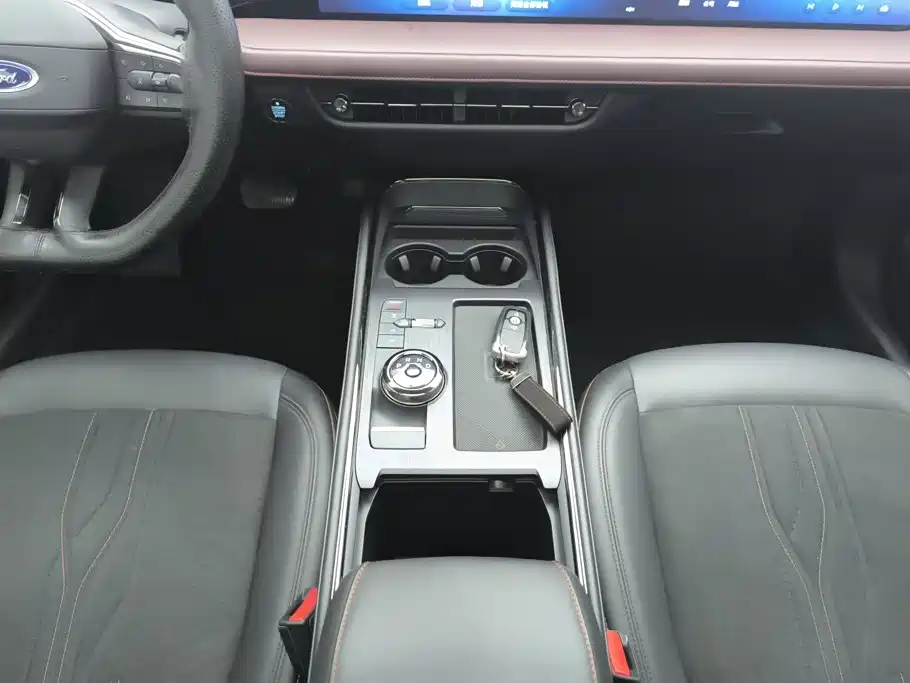 Ford Mondeo — миниатюра 16