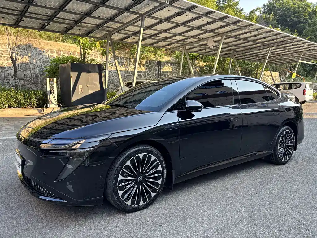 Nissan N7