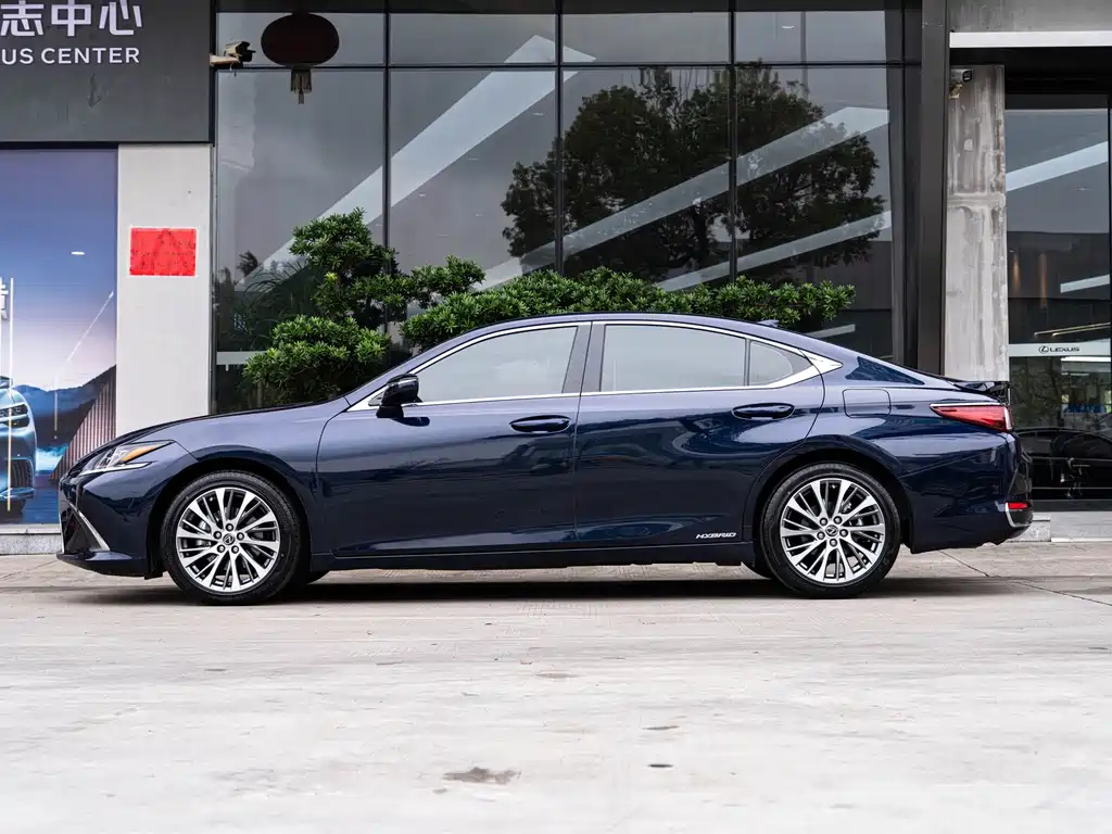 Lexus ES — миниатюра 4