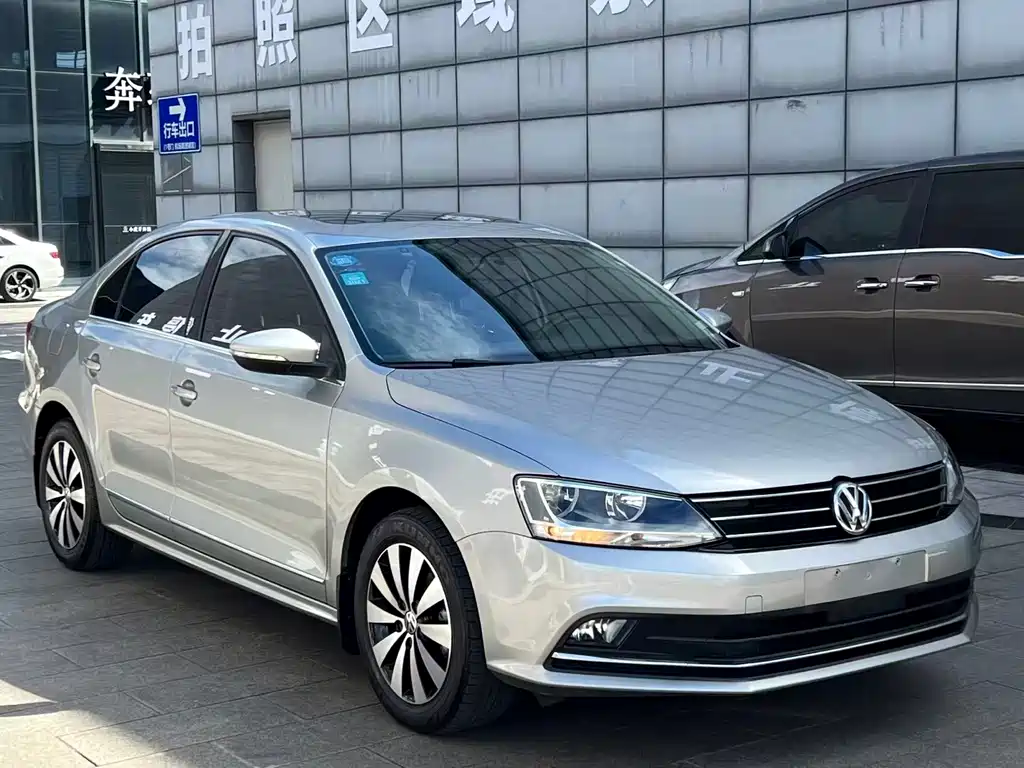 Volkswagen Sagitar — миниатюра 3