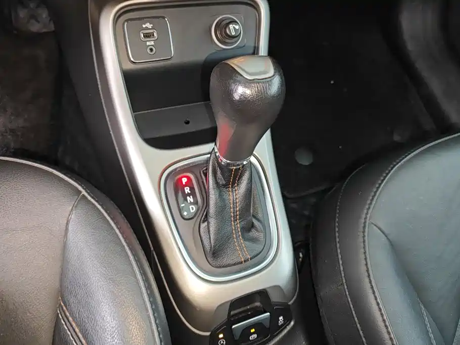 Jeep Compass — миниатюра 16