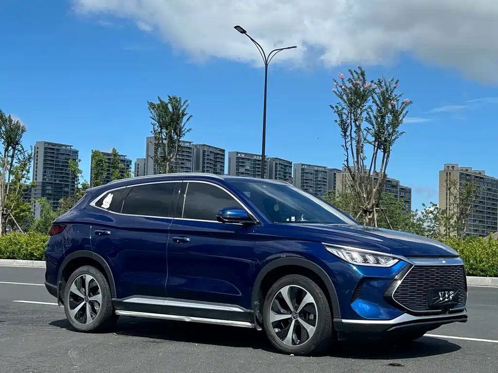 BYD PLUS New Energy — миниатюра 3