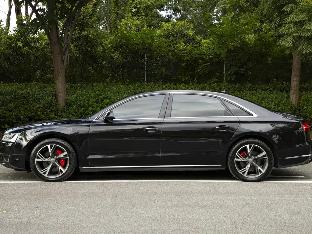 Audi A8 — миниатюра 7