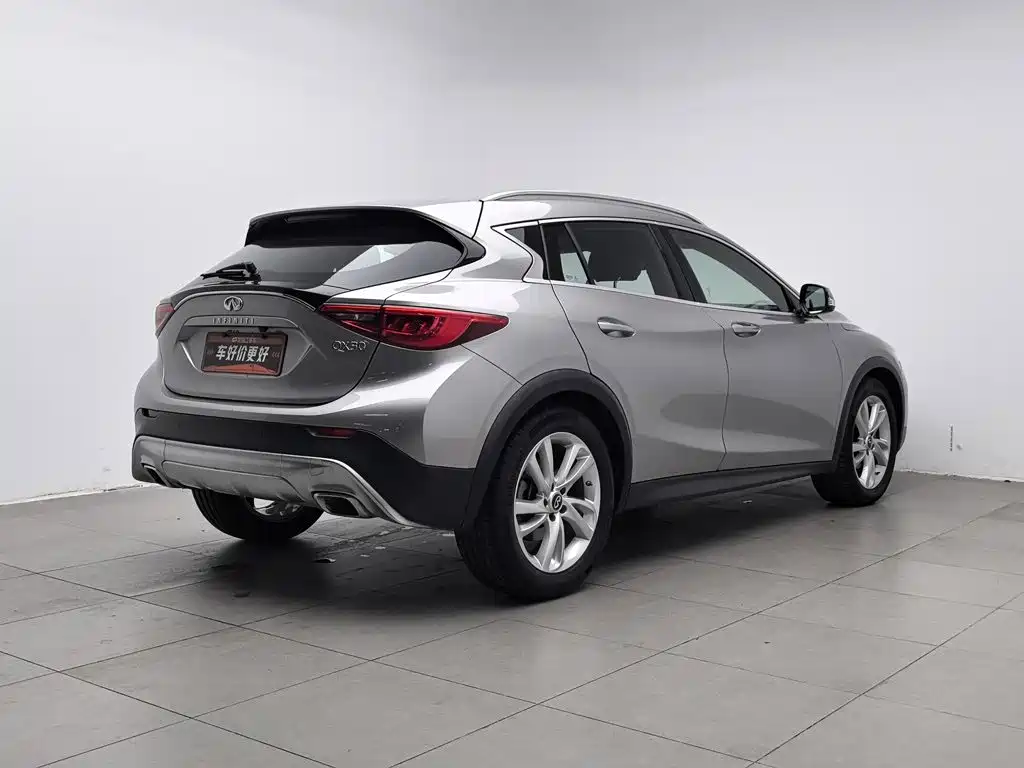 Infiniti QX30 — миниатюра 2