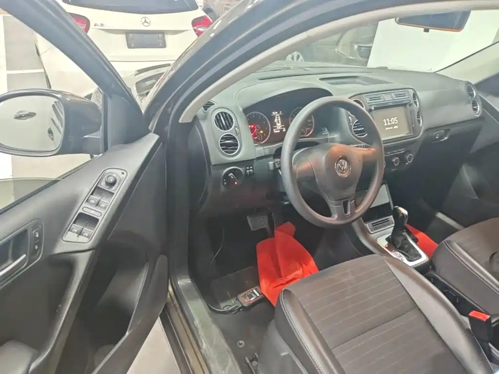 Volkswagen Tiguan — миниатюра 16