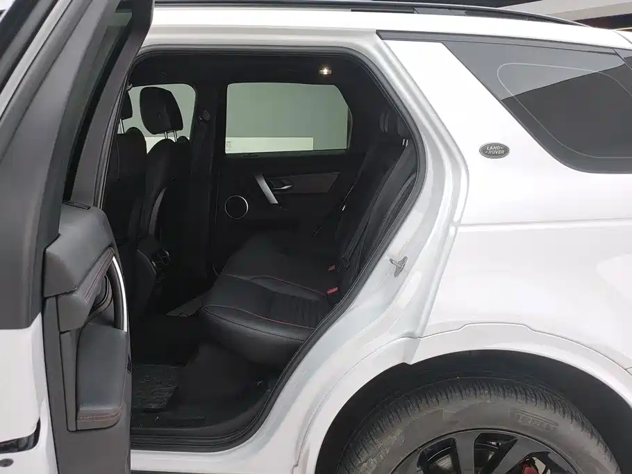 Land Rover Discovery Sport — миниатюра 11
