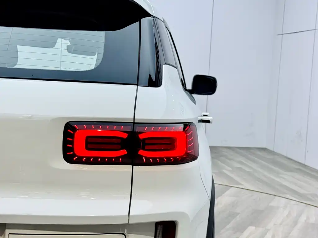 GEELY AUTOMOBILE GEELY ICON