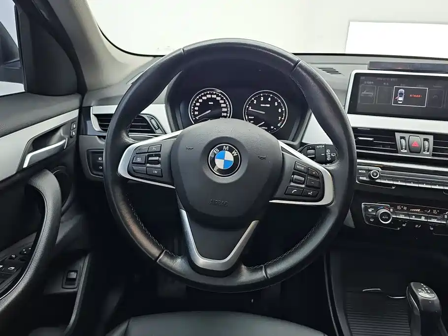 BMW X1 — миниатюра 15