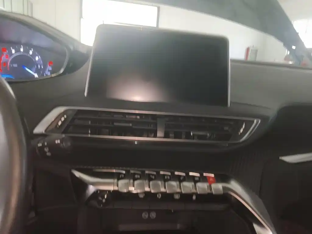 Peugeot 5008 — миниатюра 13