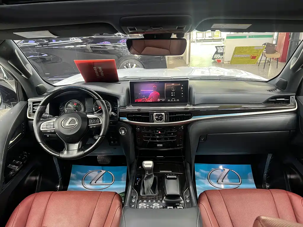 Lexus LX 2019 570 Luxury