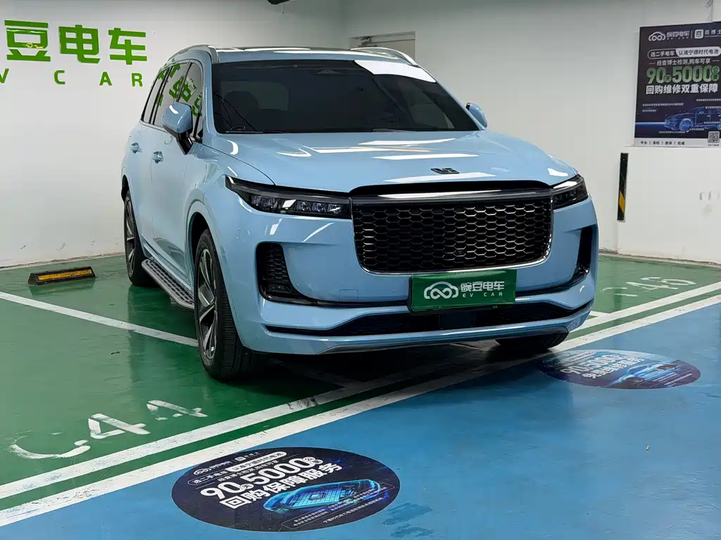 Li Auto ONE 2021 6 мест