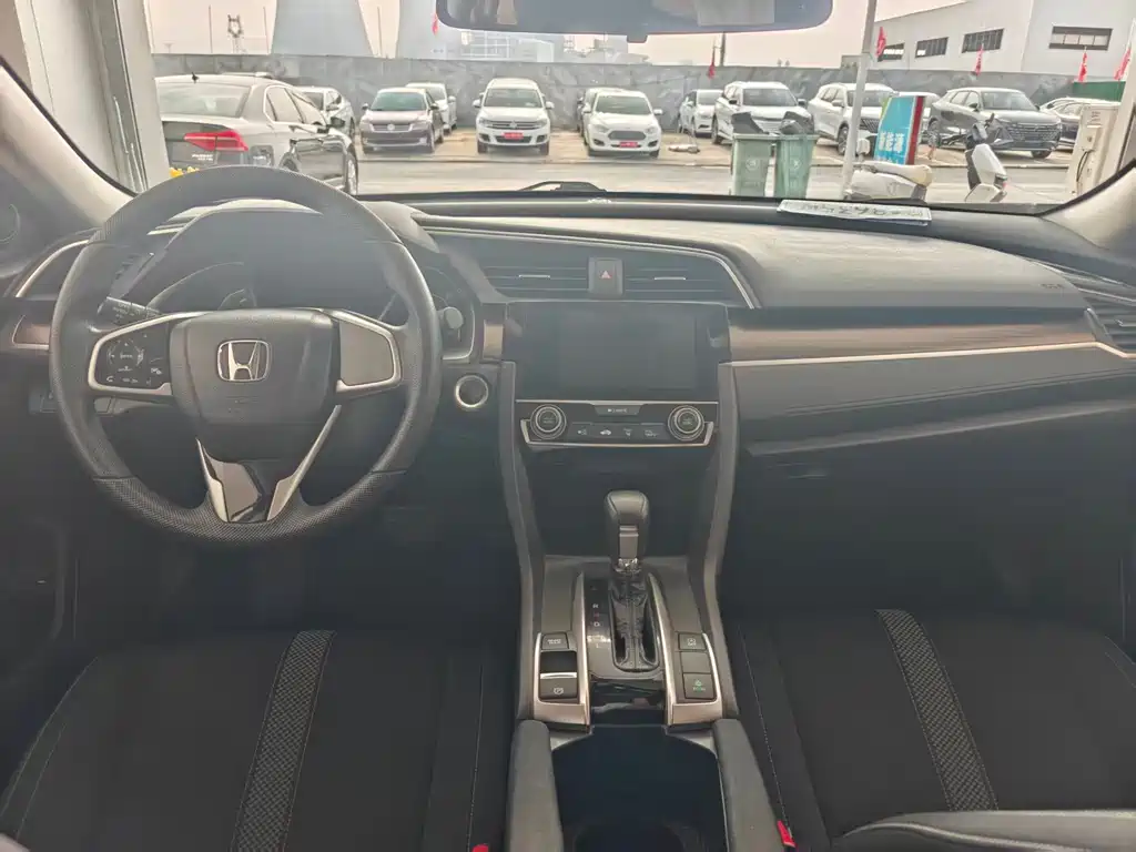 Honda Civic — миниатюра 11