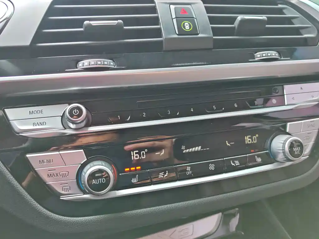 BMW X3 — миниатюра 25
