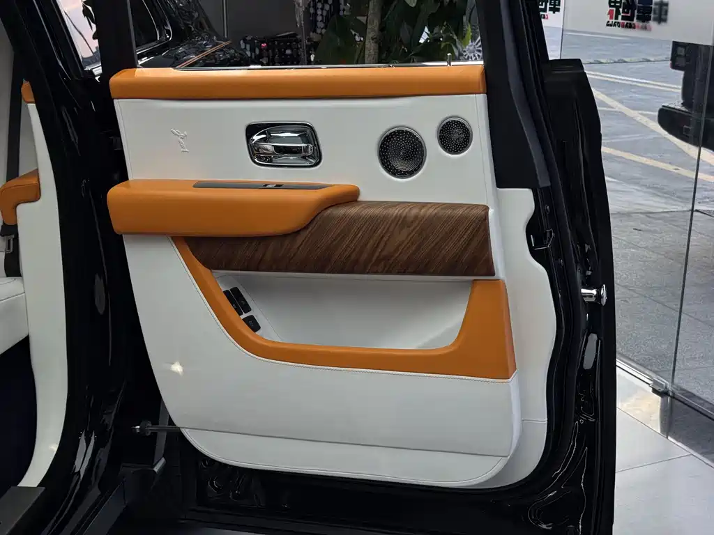 ROLLS-ROYCE CULLINAN