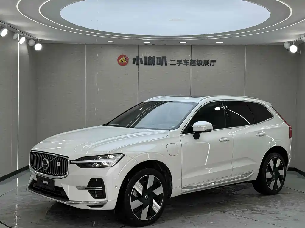 Volvo XC60 PHEV 2024